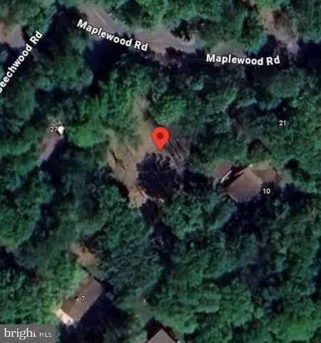 $320,000 | 25 Maplewood Road, Lake Harmony, PA 18624