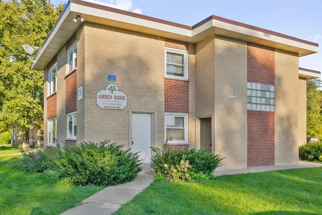 $1,550 | 991 Tollview Avenue, Unit 5, Aurora, IL 60505