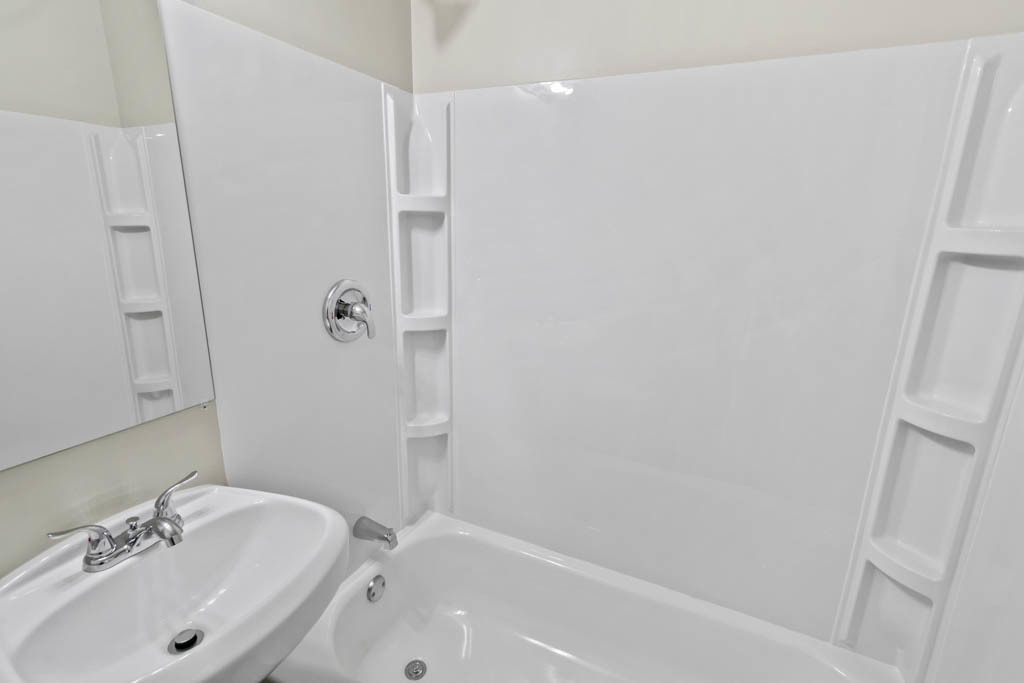 991 Tollview Avenue, Unit 5 Aurora, IL 60505 - Photo 7 of 10