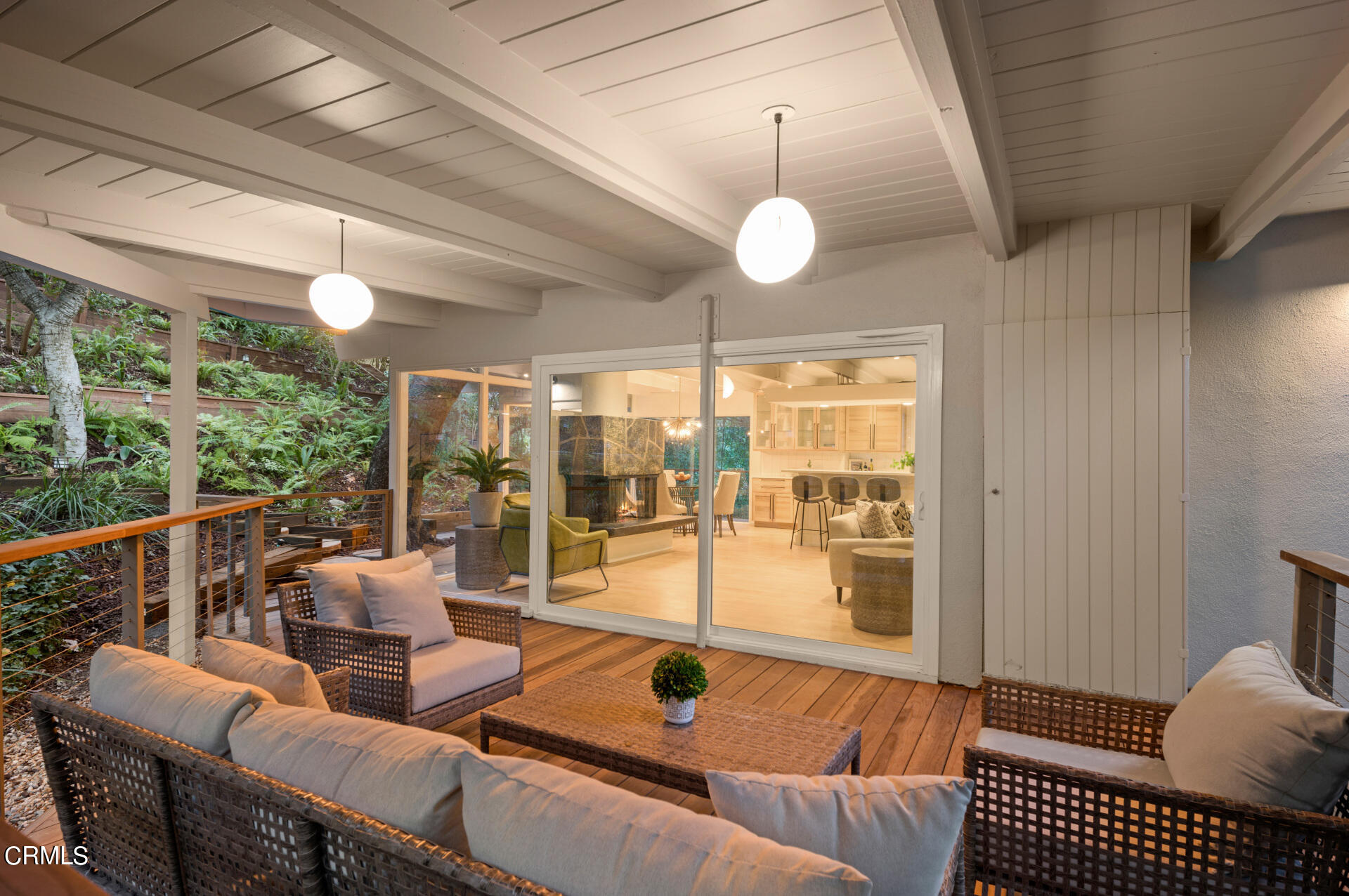 911 Laguna Road Pasadena, CA 91105 - Photo 24 of 34 a living room with furniture