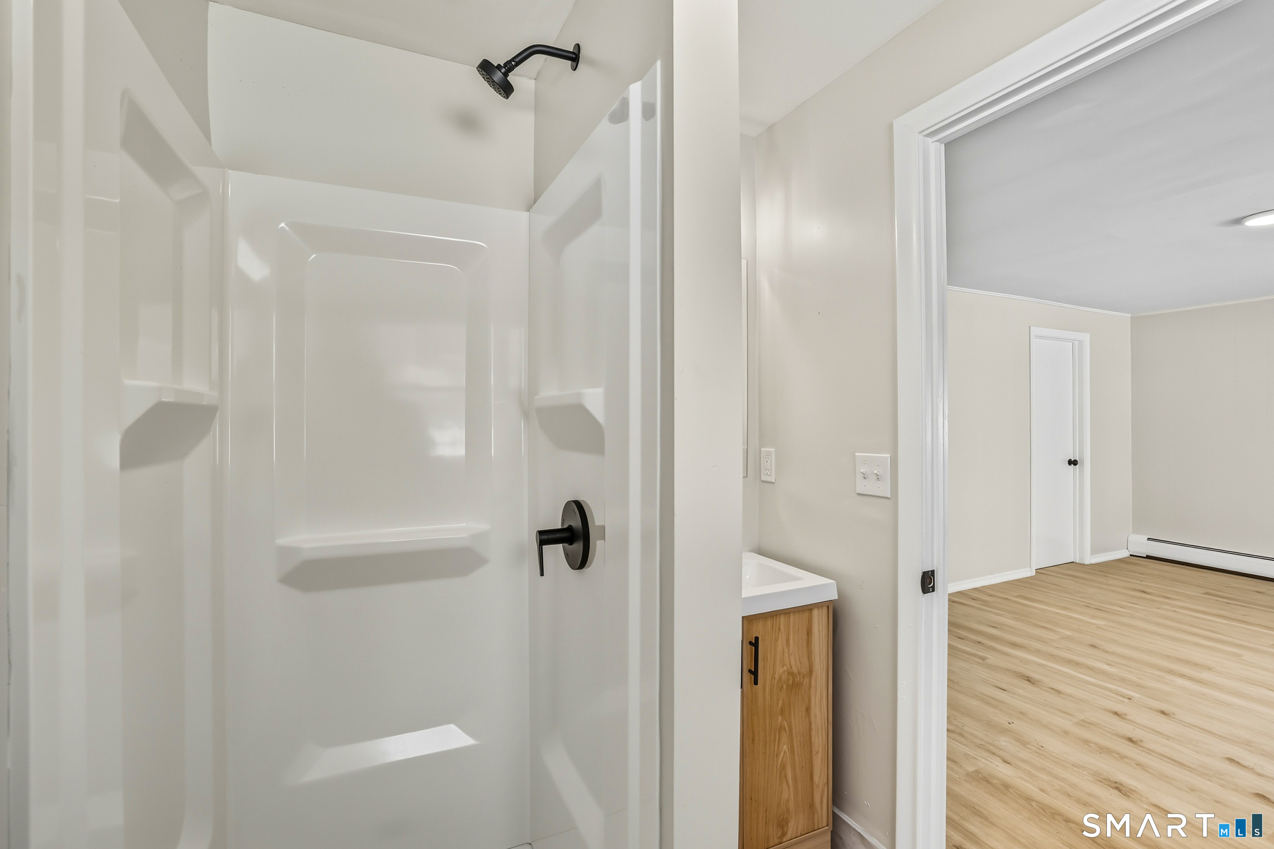 38 Mildred Road West Hartford, CT 06107 - Photo 28 of 35 a bathroom with a shower