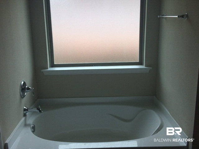31441 Hoot Owl Road Daphne, AL 36527 - Photo 15 of 30 Soaking Tub