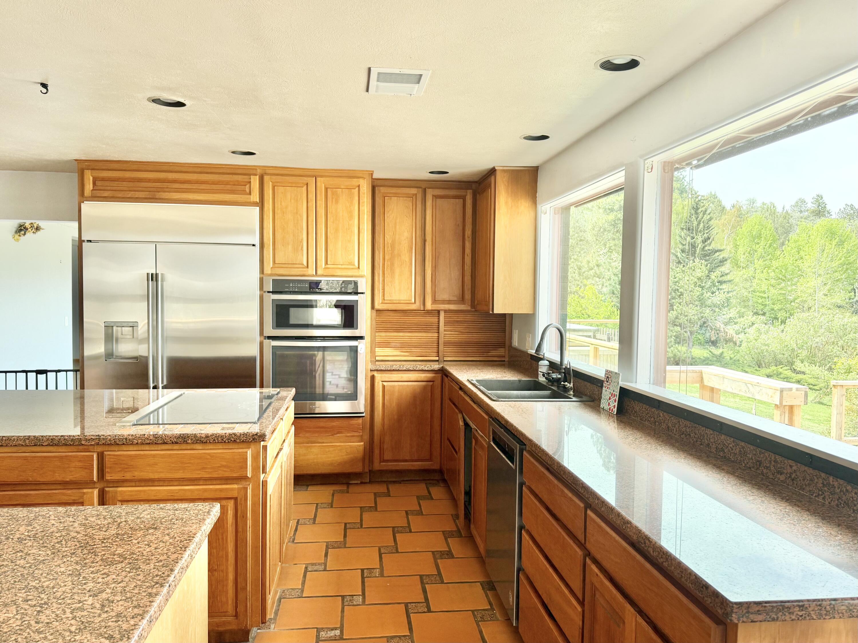 1662 Cove Point Road Klamath Falls, OR 97601 - Photo 42 of 71