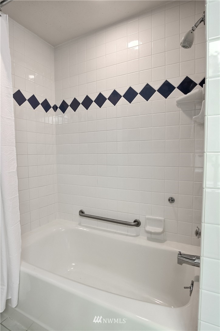 9021 Northeast 188th Place Bothell, WA 98011 - Photo 30 of 40 Gallery Image 30