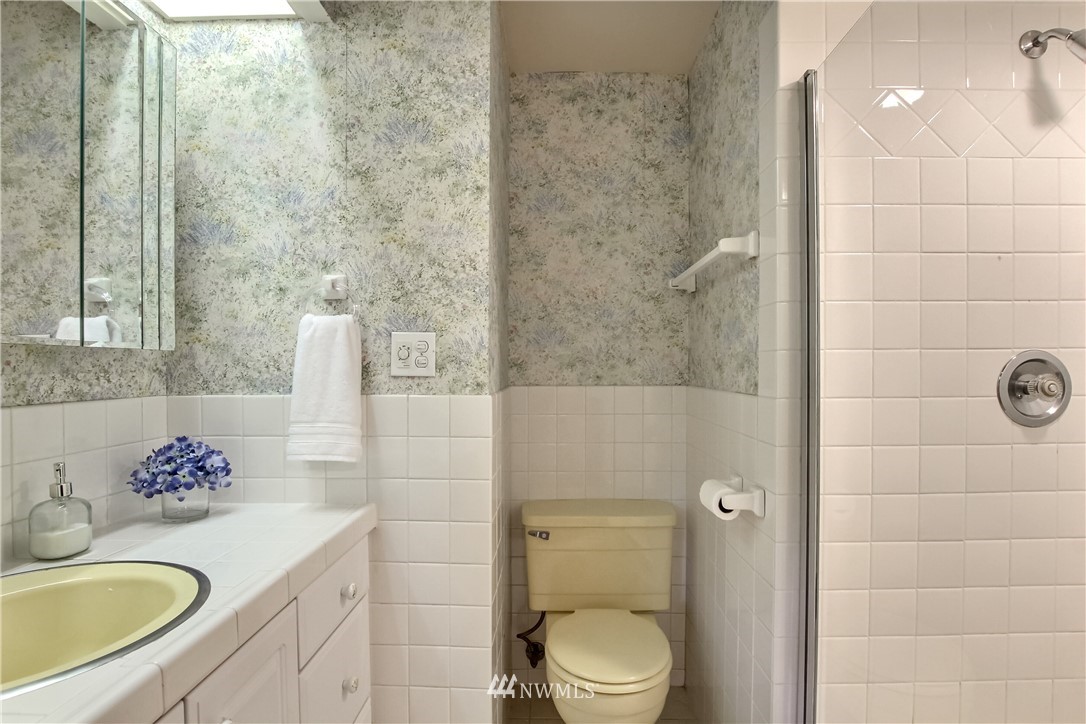 9021 Northeast 188th Place Bothell, WA 98011 - Photo 33 of 40 Gallery Image 33