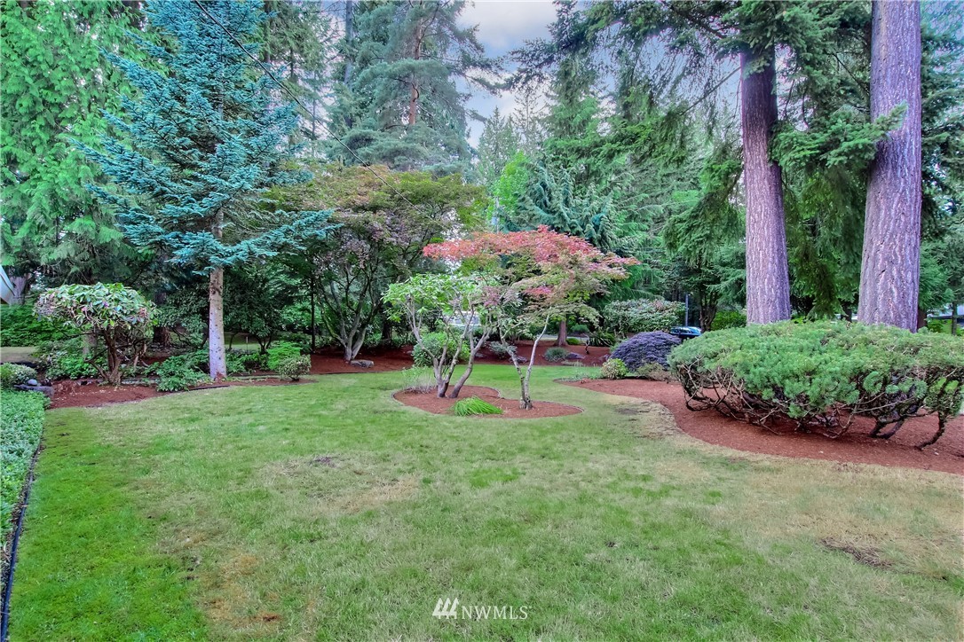 9021 Northeast 188th Place Bothell, WA 98011 - Photo 5 of 40 Gallery Image 5