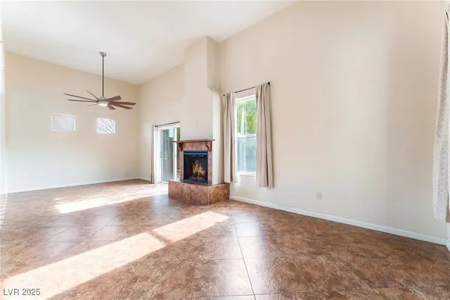 $2,240 | 704 Chase Tree Street, Las Vegas, NV 89144