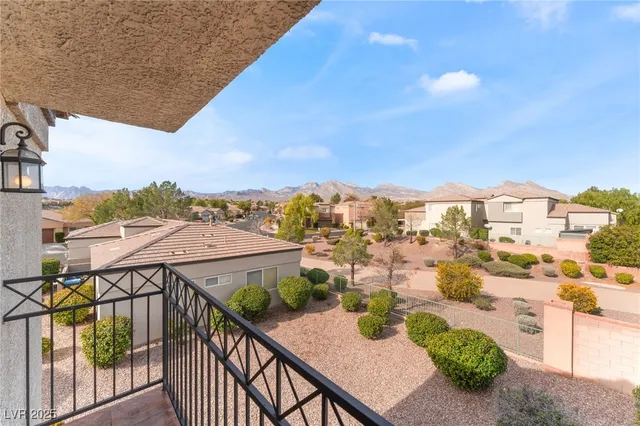 $2,240 | 704 Chase Tree Street, Las Vegas, NV 89144