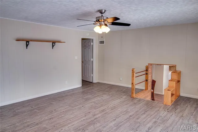 $224,500 | 104 Grafton Hills Drive, Grafton, IL 62037