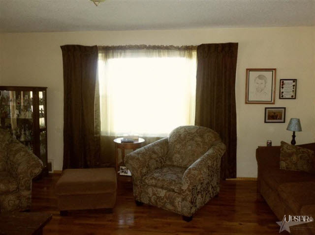 1230 County Road 79 Butler, IN 46721 - Photo 7 of 20 Gallery Image 7