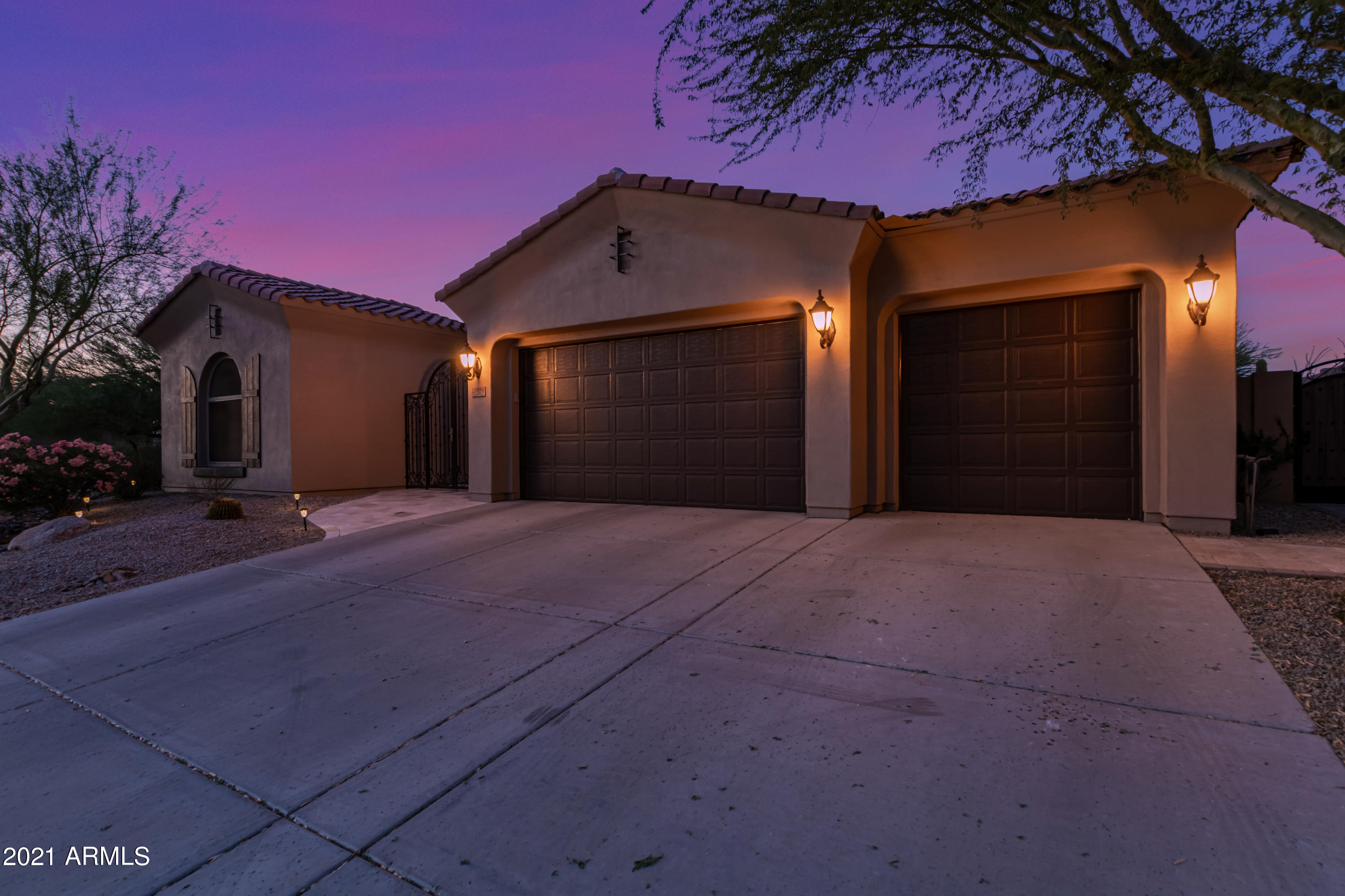 17984 West Narramore Road Goodyear, AZ 85338 - Photo 4 of 149 02 - Narramore