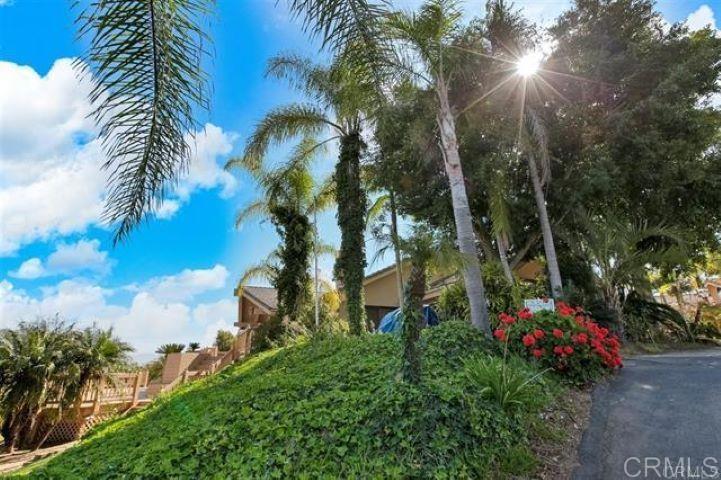 2081 Elevado Road Vista, CA 92084 - Photo 29 of 70