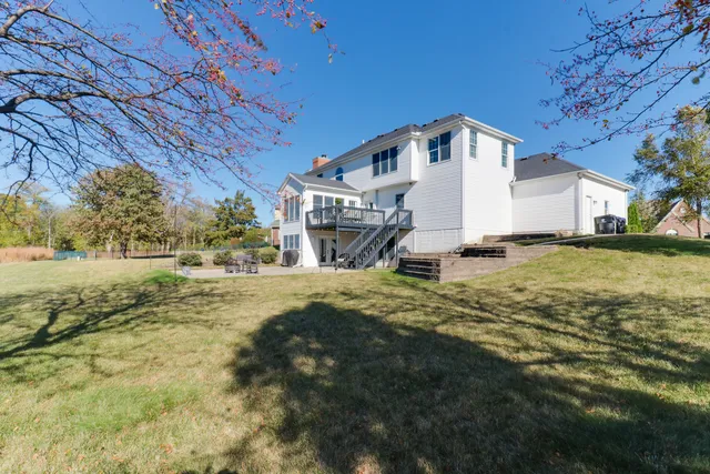 $675,000 | 3 Pebblebrook Court, Bloomington, IL 61705