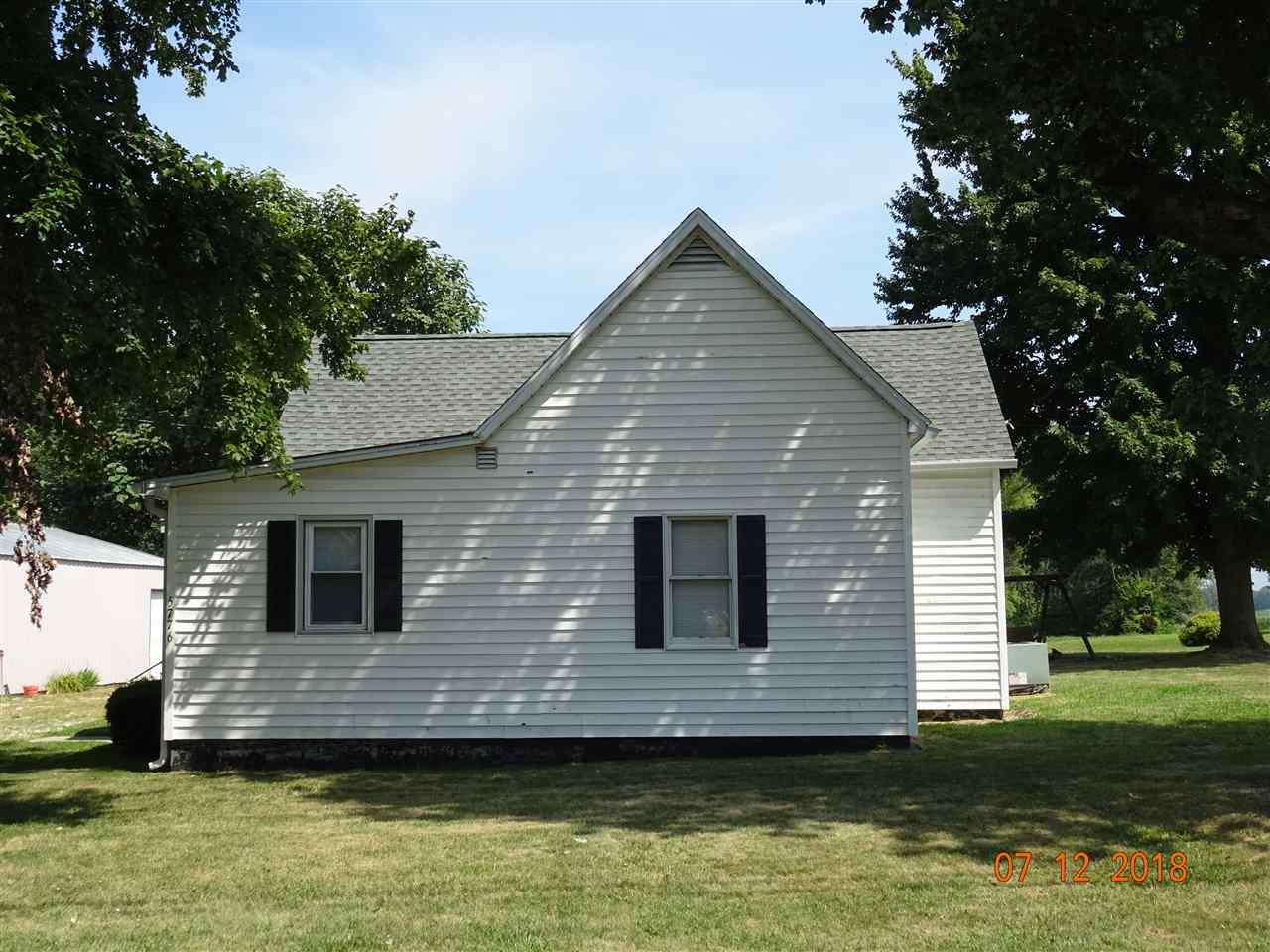 5776 North Golf Course Road Bicknell, IN 47512 - Photo 4 of 30