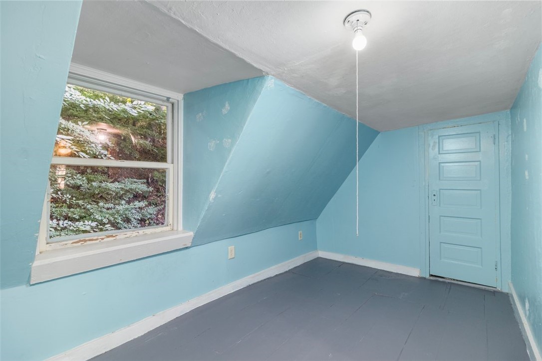 4019 Post Road Warwick, RI 02886 - Photo 24 of 41 Bonus Room or Oversized Walk in Closet