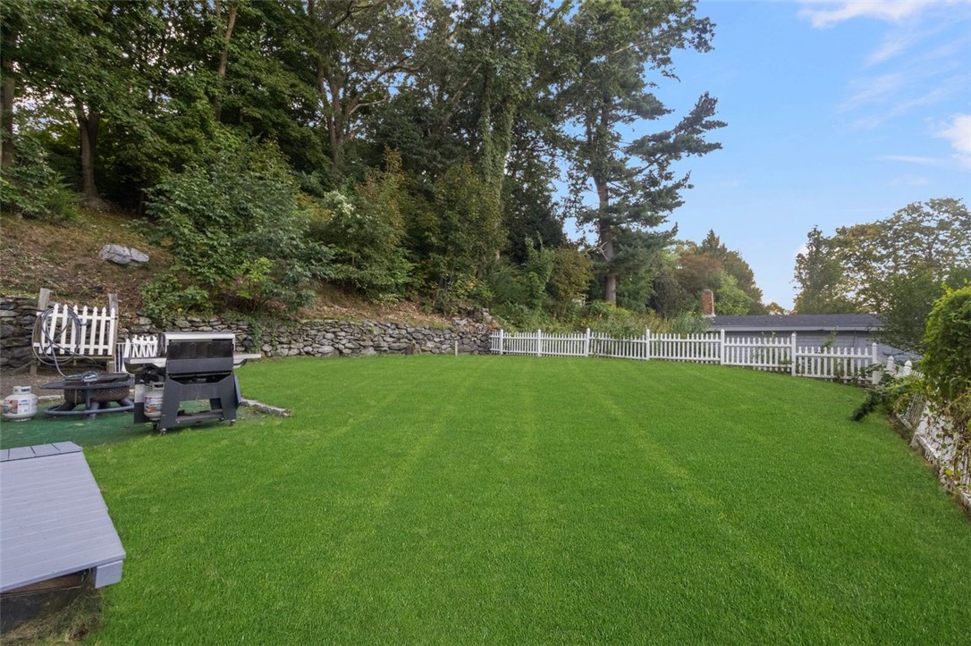 4019 Post Road Warwick, RI 02886 - Photo 34 of 41 Side Yard