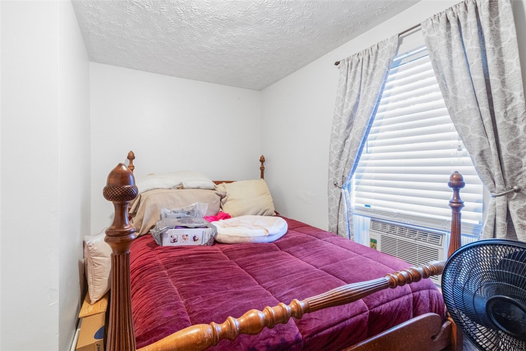 4019 Post Road Warwick, RI 02886 - Photo 40 of 41 Guest Apartment Bedroom
