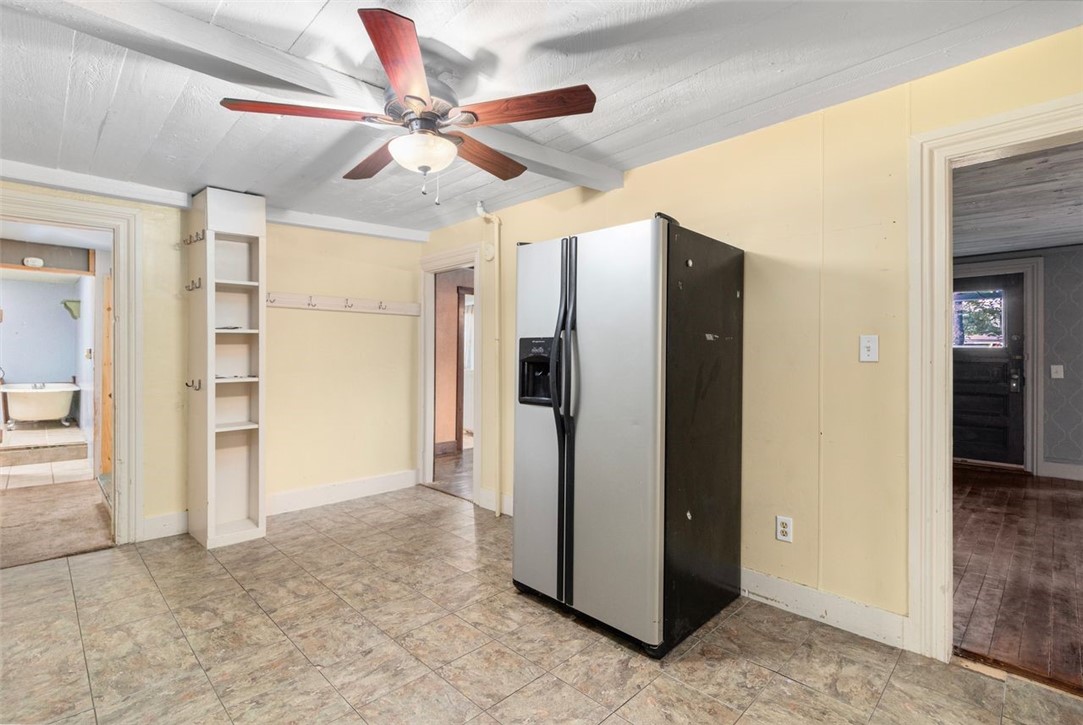 4019 Post Road Warwick, RI 02886 - Photo 6 of 41 Eat In Kitchen Area