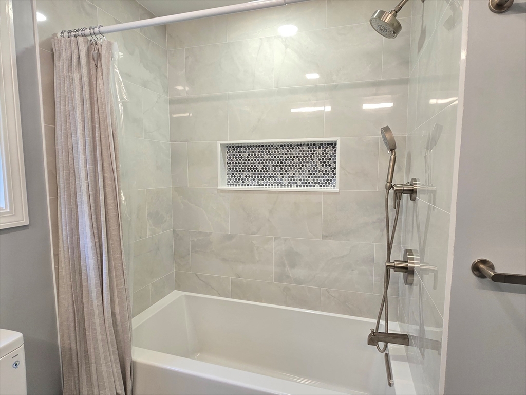 14 Oak Ridge Lane Ashland, MA 01721 - Photo 34 of 41 Gallery Image 34