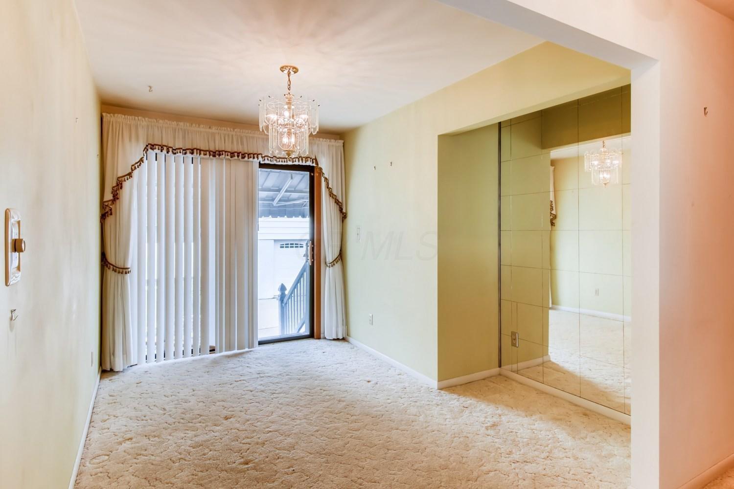 3146 Hillgate Road Columbus, OH 43207 - Photo 7 of 25 Gallery Image 7