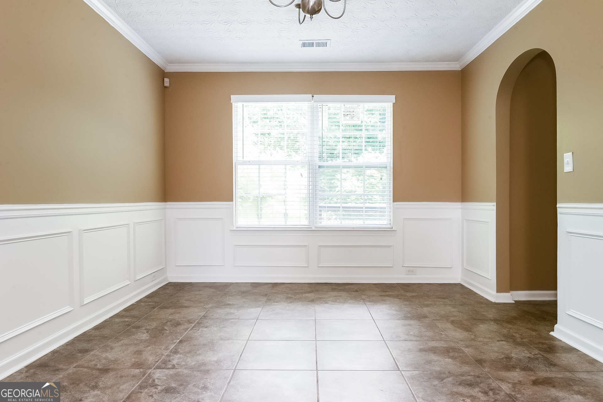 2492 Brighton Trail Jonesboro, GA 30236 - Photo 3 of 17