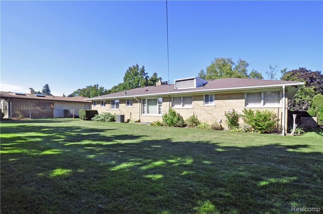 41 Willison Road Grosse Pointe, MI 48236 - Photo 32 of 34 29.jpg