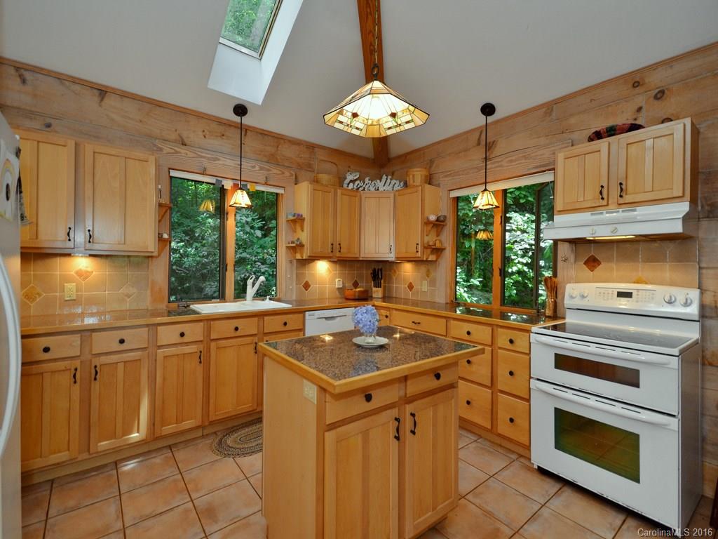 5288 East Fork Road Marshall, NC 28753 - Photo 11 of 22 Gallery Image 11