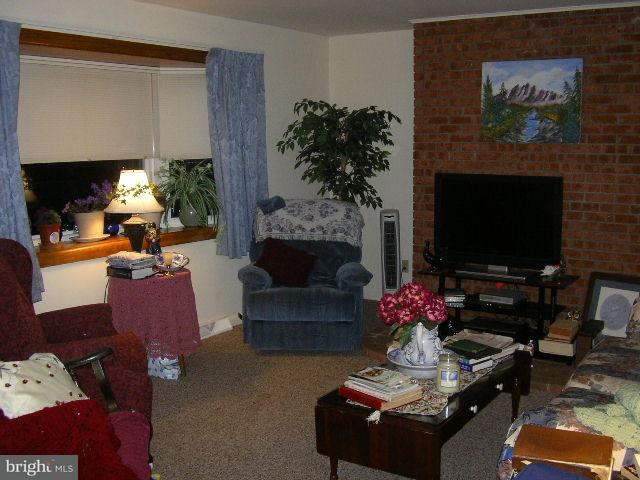 15 Carriage Road Palmyra, PA 17078 - Photo 8 of 9 Gallery Image 8