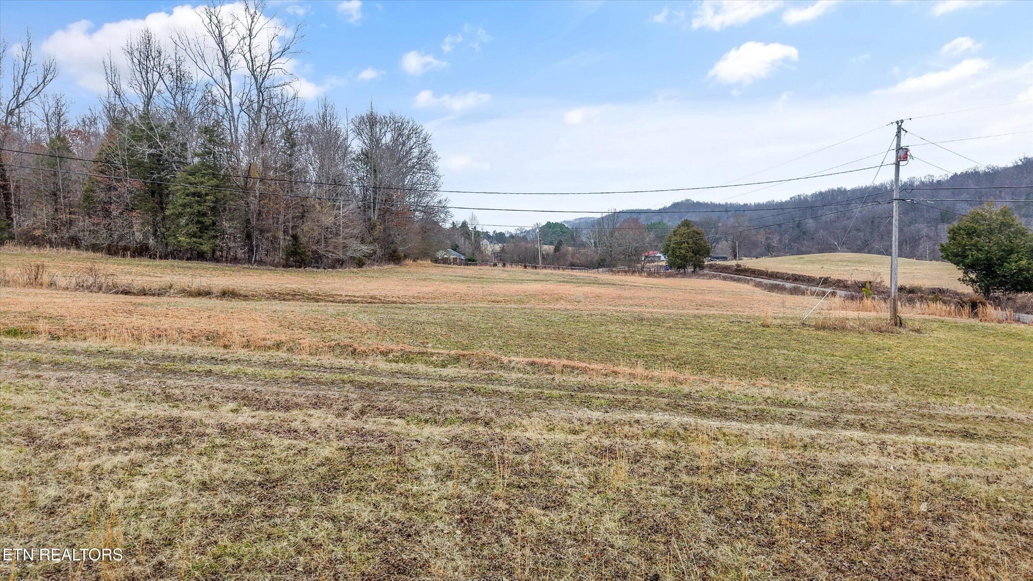 1201 Laurel Bluff Road Kingston, TN 37763 - Photo 20 of 21 a view of an ocean beach