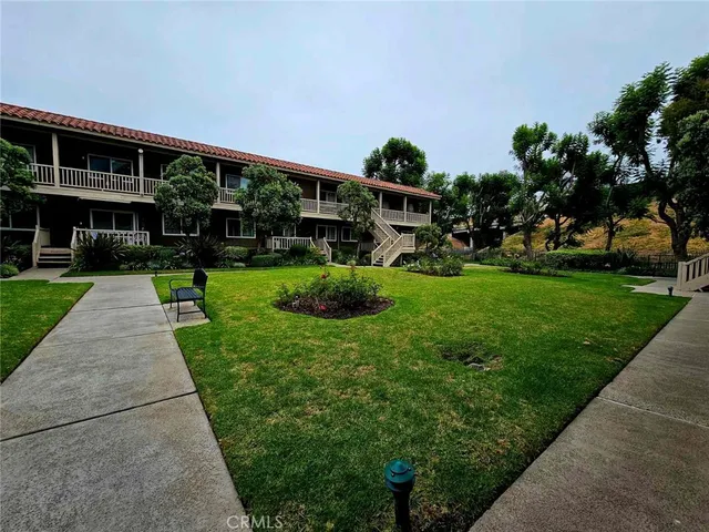 $431,000 | 611 South La Veta Park Circle, Unit CI228, Orange, CA 92868