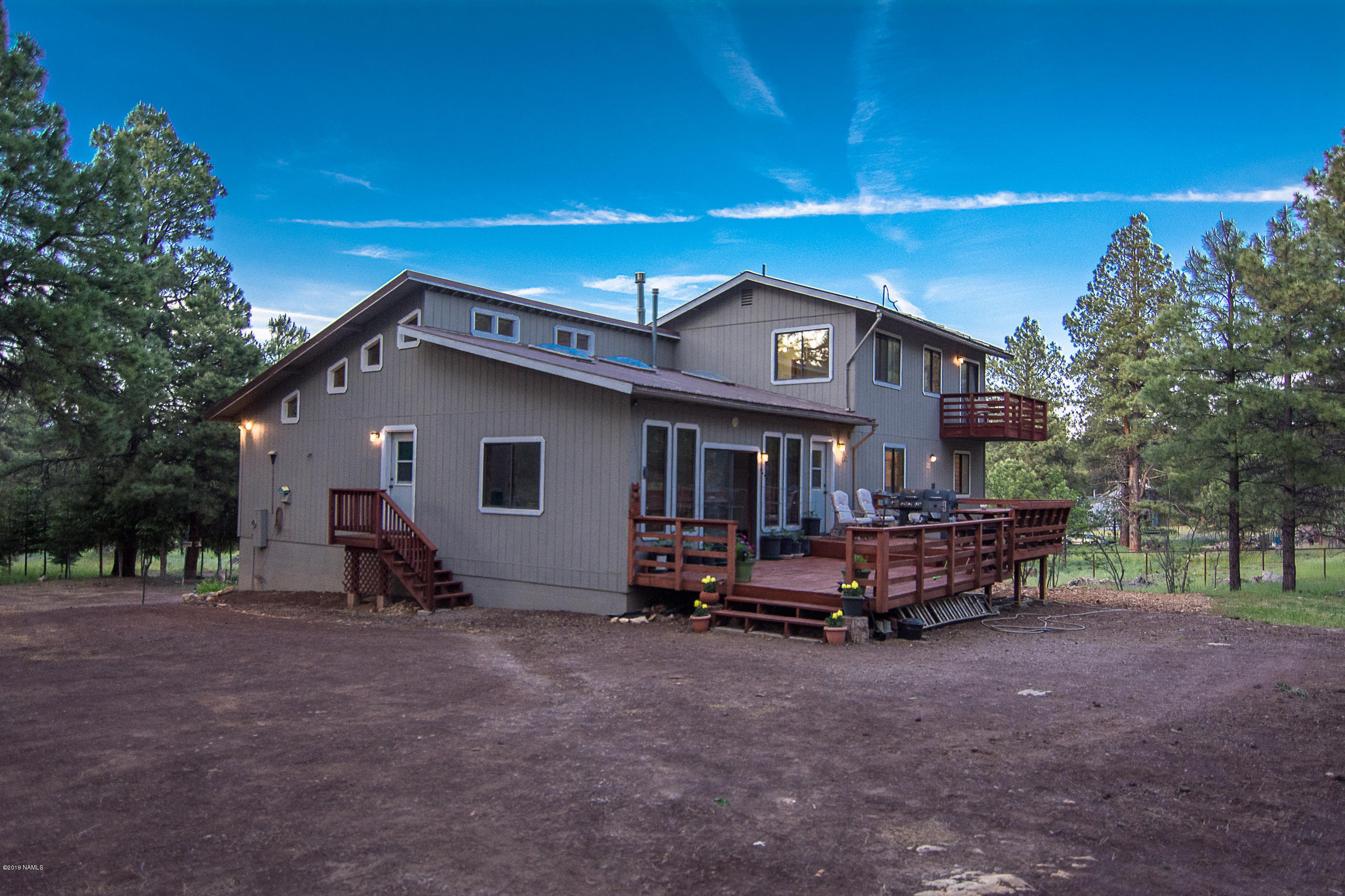 1418 Homestead Road Flagstaff, AZ 86005 - Photo 27 of 33 Back of home