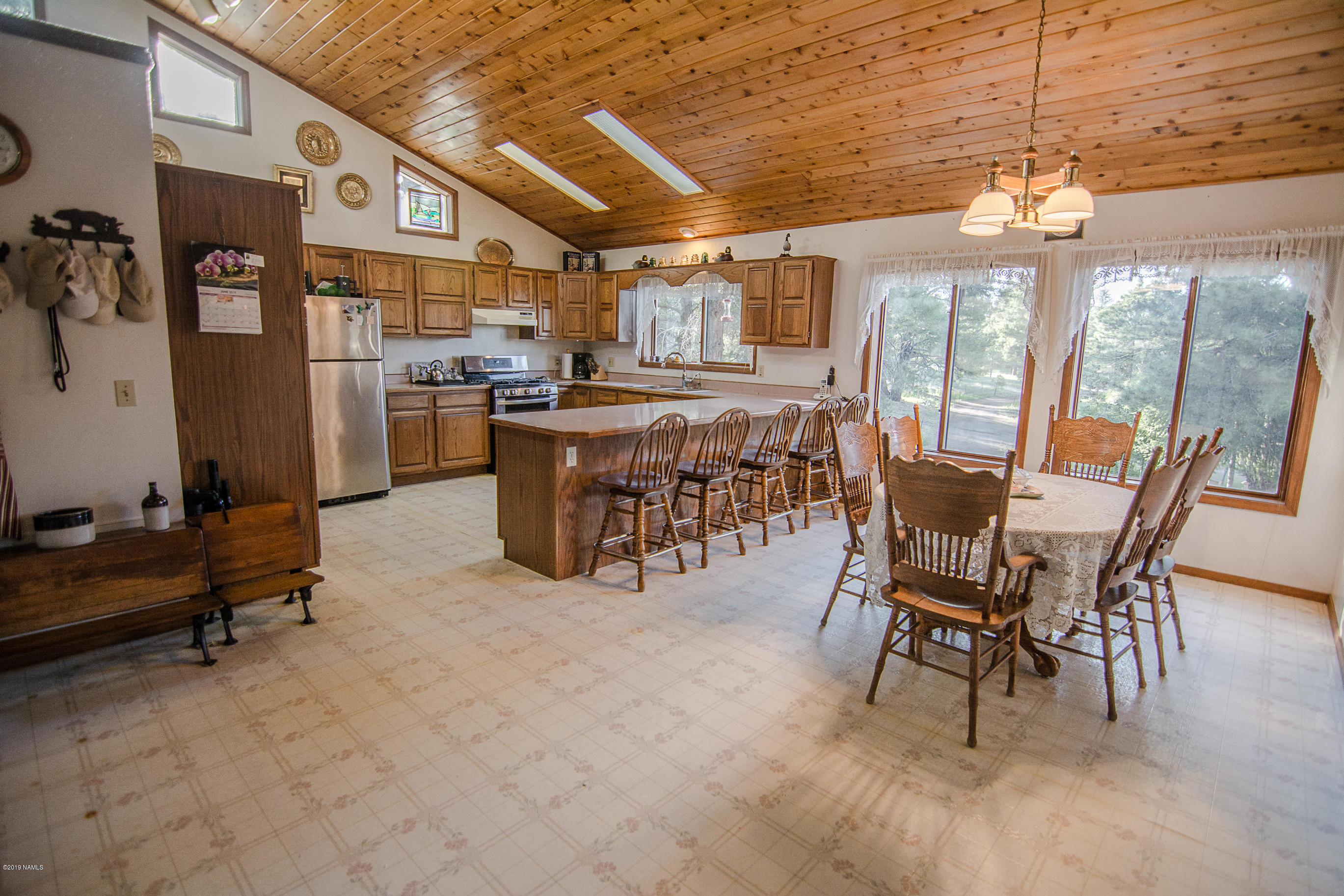 Kitchen/dining