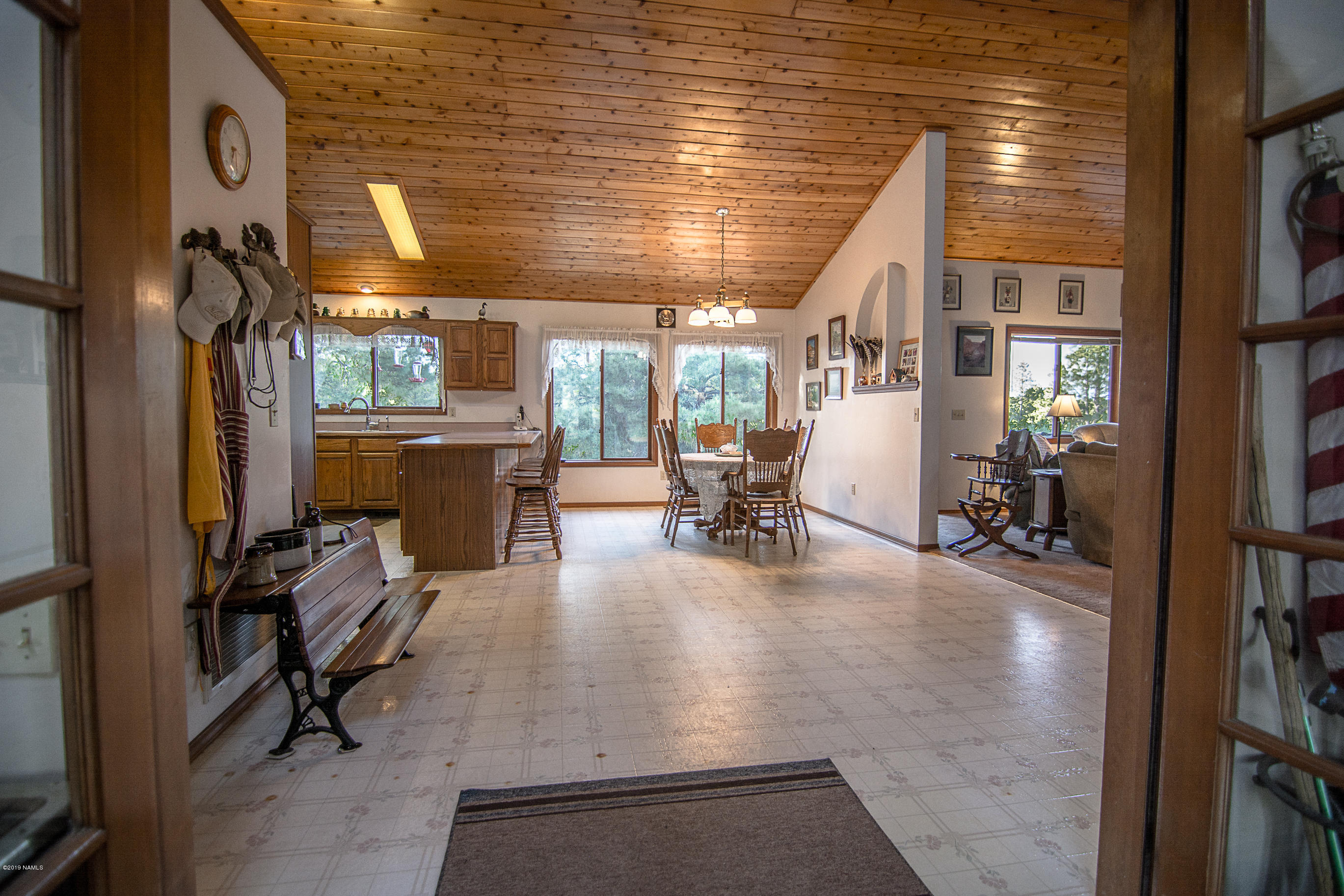 1418 Homestead Road Flagstaff, AZ 86005 - Photo 8 of 33 Dining area