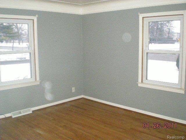 12001 Stark Road Livonia, MI 48150 - Photo 7 of 11 Dining Area