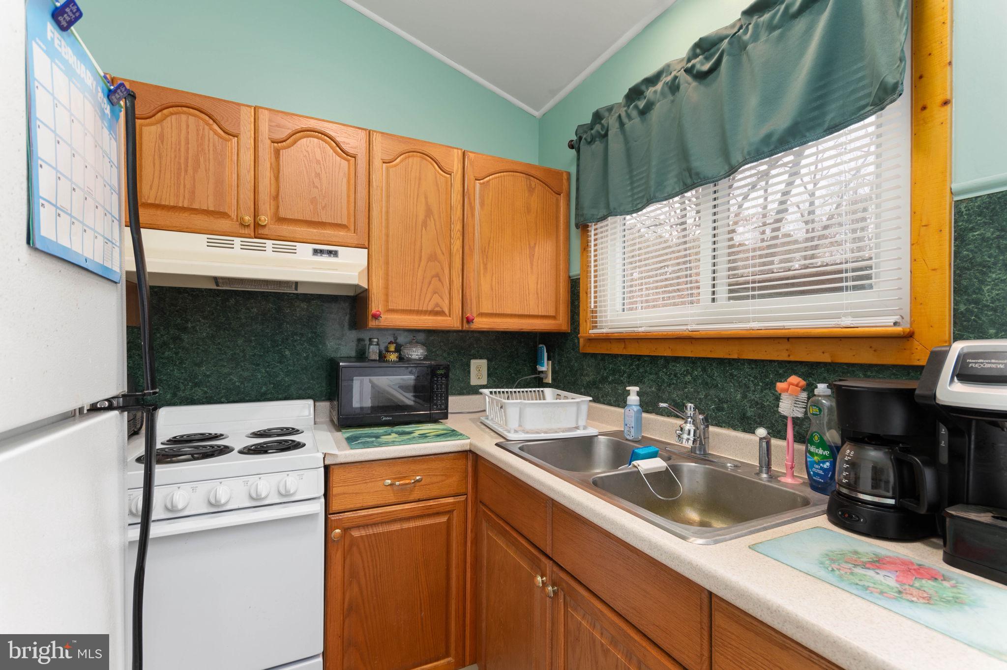 1734 Highland Road Williamstown, NJ 08094 - Photo 22 of 33 Downstairs kitchenette