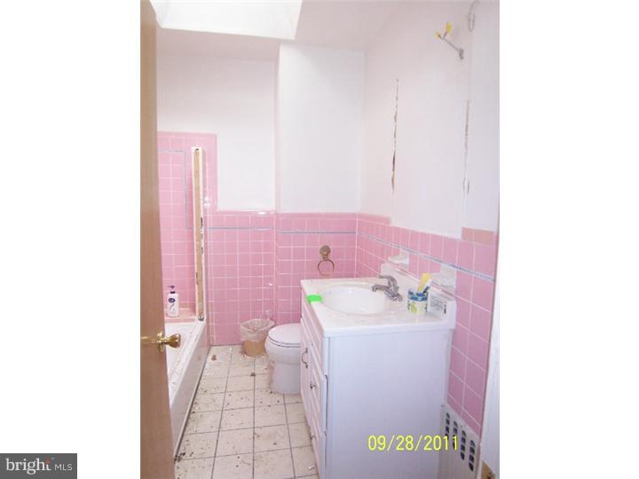 2433 West Ritner Street Philadelphia, PA 19145 - Photo 5 of 14 Gallery Image 5