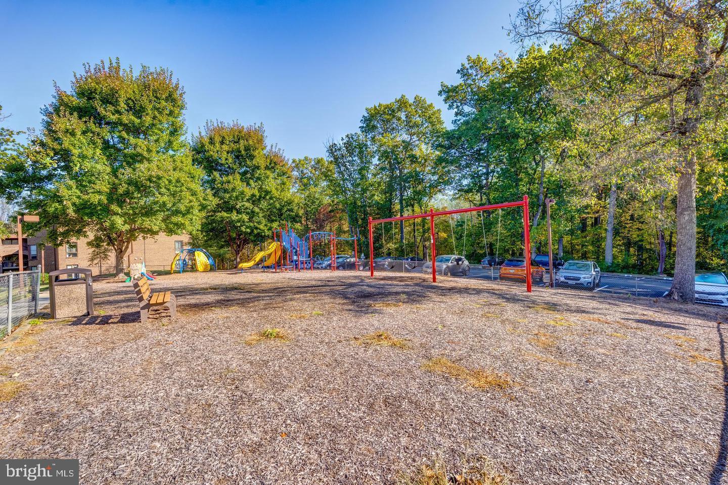 11252 Chestnut Grove Square, Unit 26 Reston, VA 20190 - Photo 23 of 28