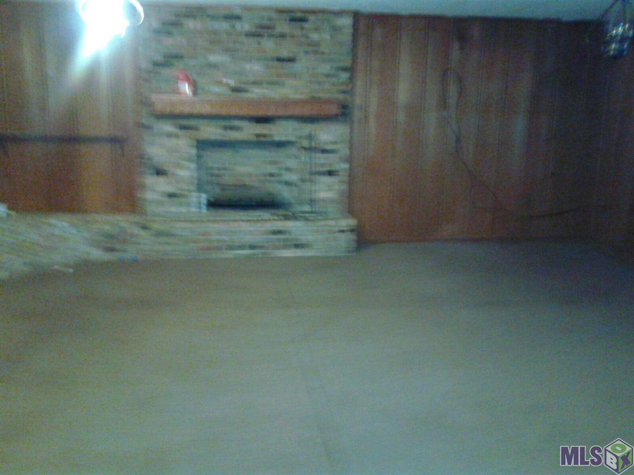 76270 Rosedale Road Rosedale, LA 70772 - Photo 2 of 9 Family Room