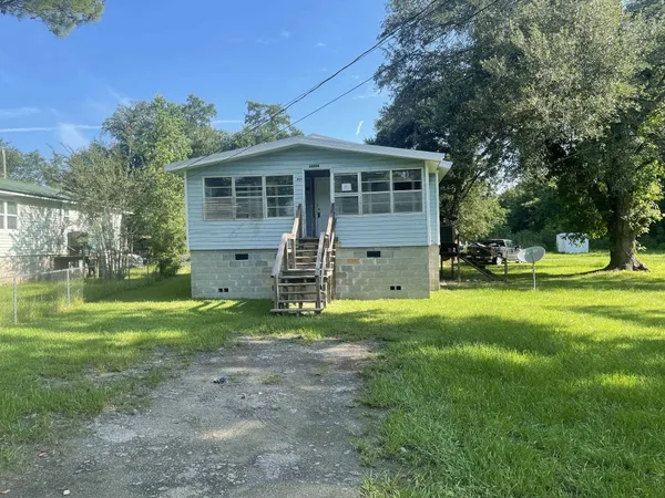 $70,000 | 20994 East Cayson Street, Blountstown, FL 32424