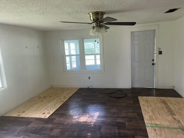 $90,000 | 20994 East Cayson Street, Blountstown, FL 32424