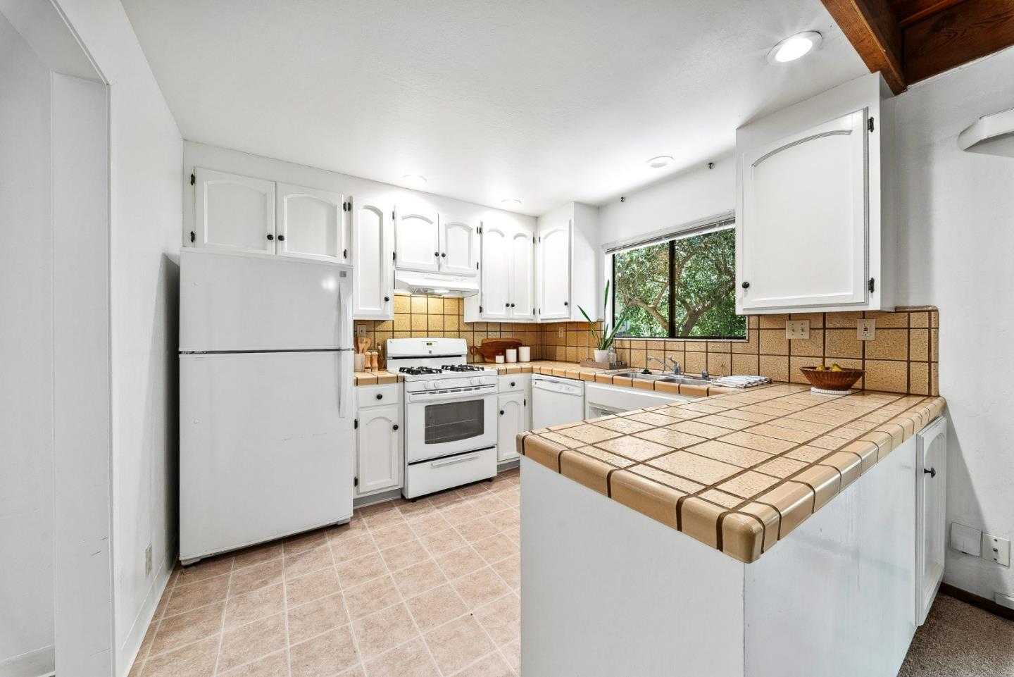 146 Aptos School Road Aptos, CA 95003 - Photo 15 of 56