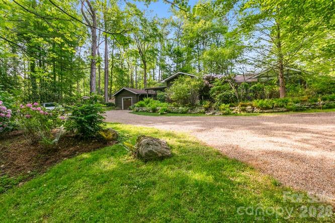 20 Deva Glen Road Asheville, NC 28804 - Photo 5 of 33