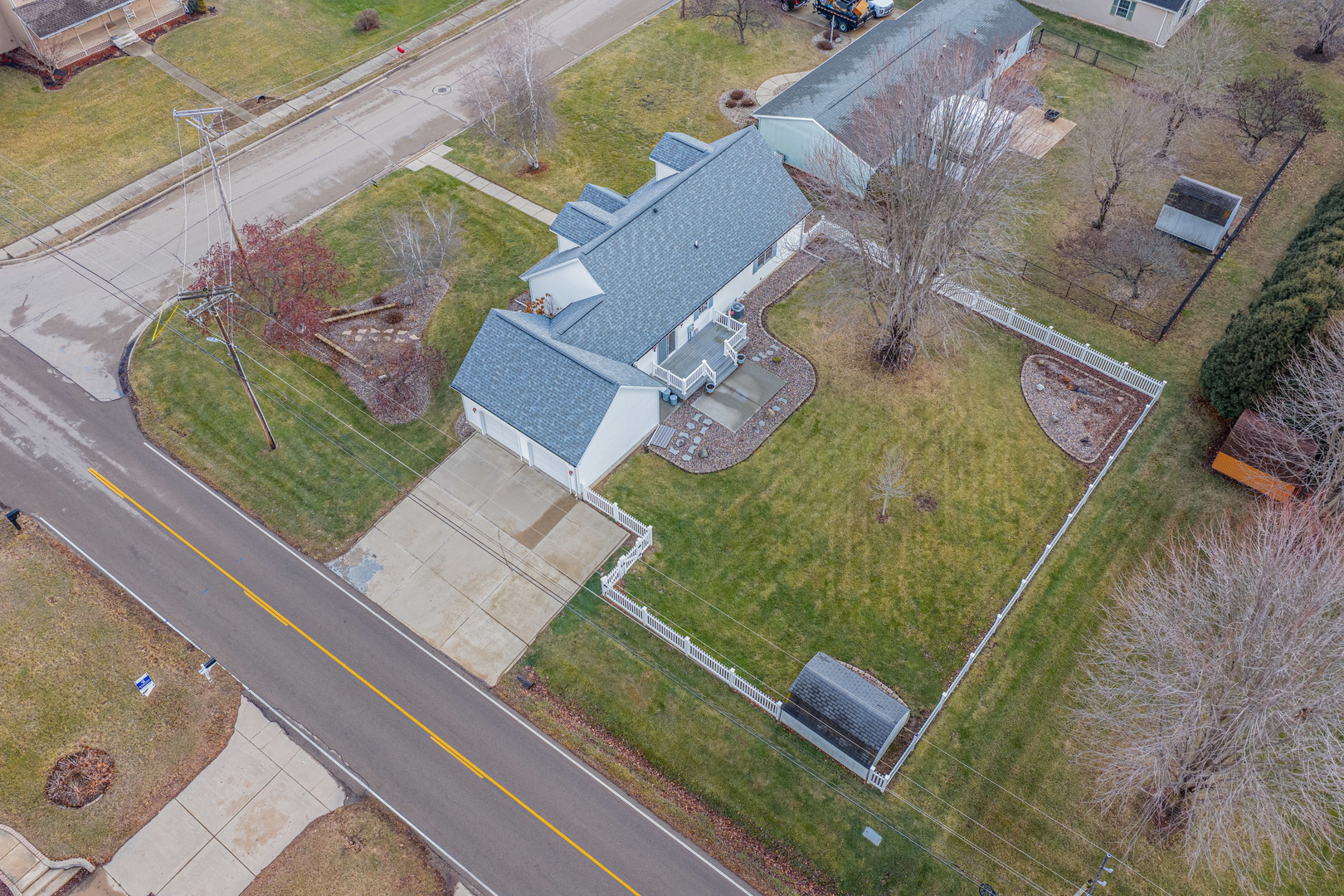 732 North Linn Street Princeton, IL 61356 - Photo 34 of 35 an aerial view of a house