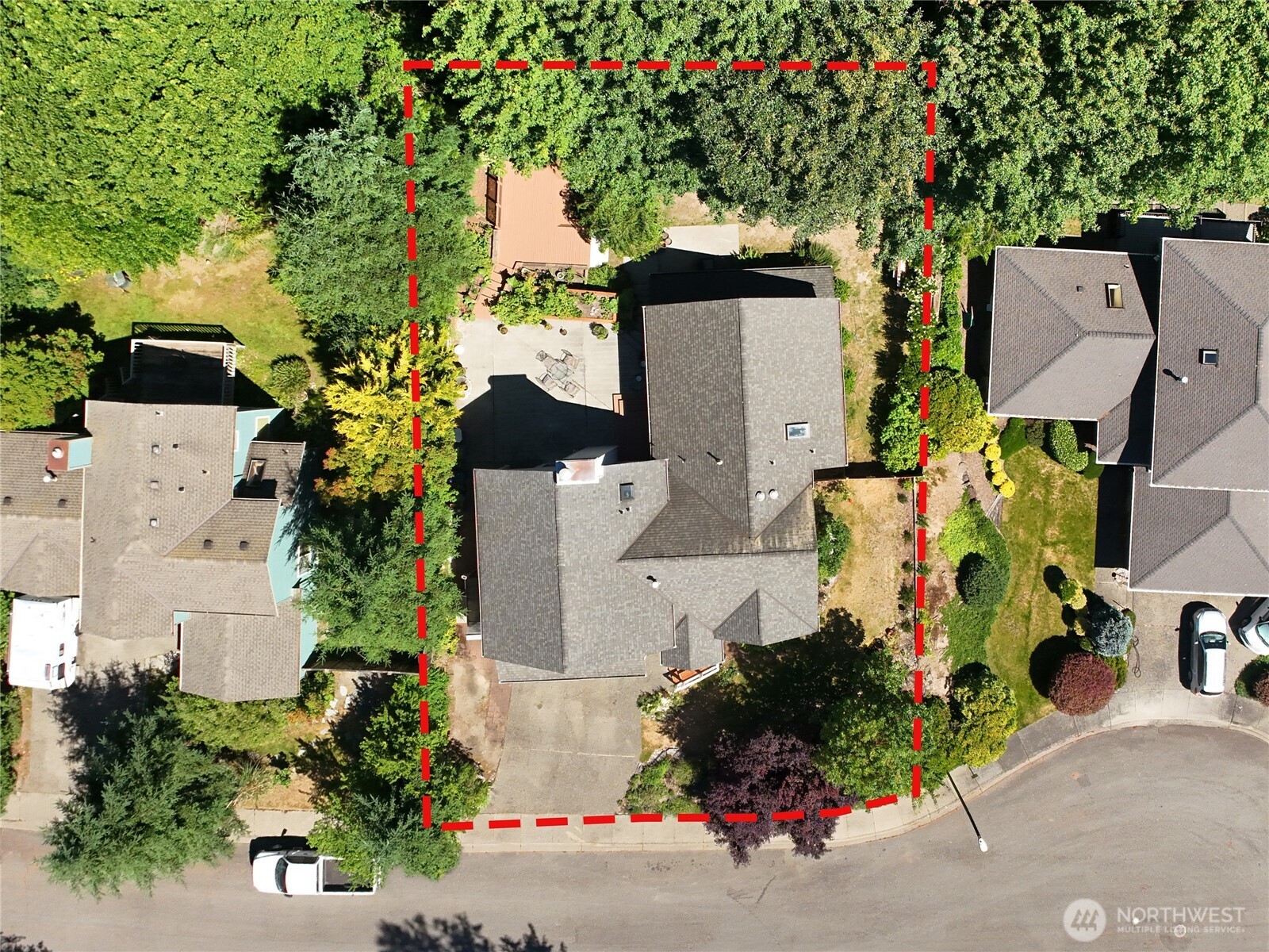 10820 Northeast 183rd Court Bothell, WA 98011 - Photo 6 of 40