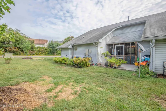 $329,900 | 100 Del Rio Lane, Lenoir City, TN 37771