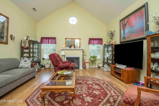 $329,900 | 100 Del Rio Lane, Lenoir City, TN 37771