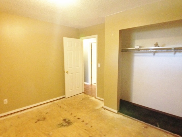 7882 Oak Grove Road Newburgh, IN 47630 - Photo 13 of 32 Gallery Image 13
