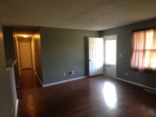 7882 Oak Grove Road Newburgh, IN 47630 - Photo 4 of 32 Gallery Image 4