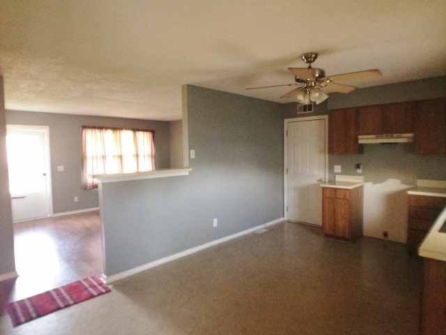 7882 Oak Grove Road Newburgh, IN 47630 - Photo 7 of 32 Gallery Image 7
