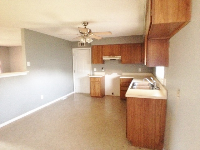 7882 Oak Grove Road Newburgh, IN 47630 - Photo 8 of 32 Gallery Image 8